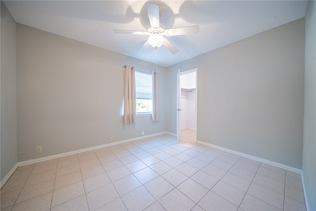 1107 Wood Street Rockport TX 78382