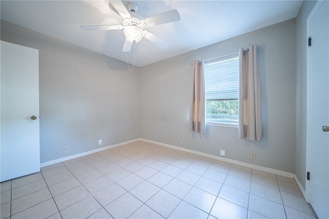 1107 Wood Street Rockport TX 78382