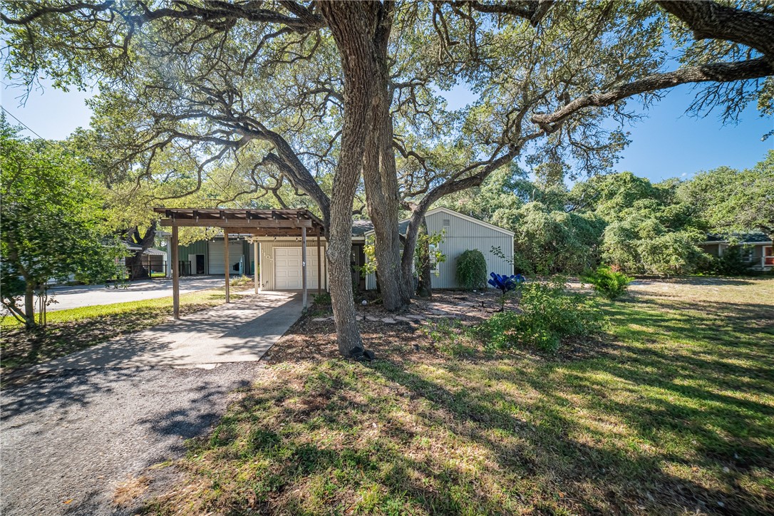 1107 Wood Street Rockport TX 78382