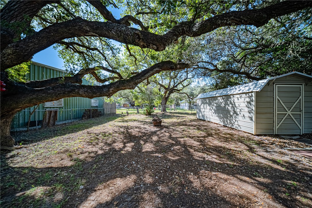 1107 Wood Street Rockport TX 78382