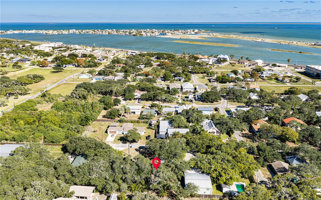 1107 Wood Street Rockport TX 78382