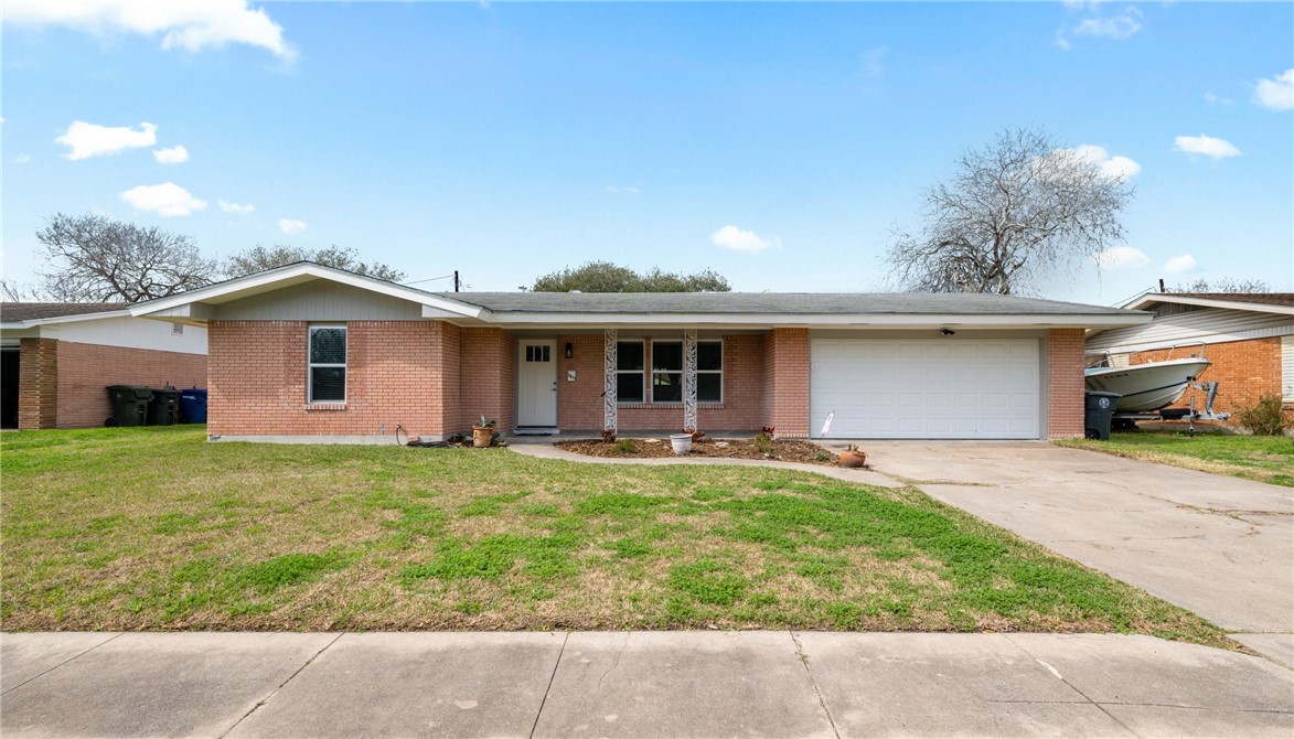 1411 Casa De Oro Drive Corpus Christi TX 78411