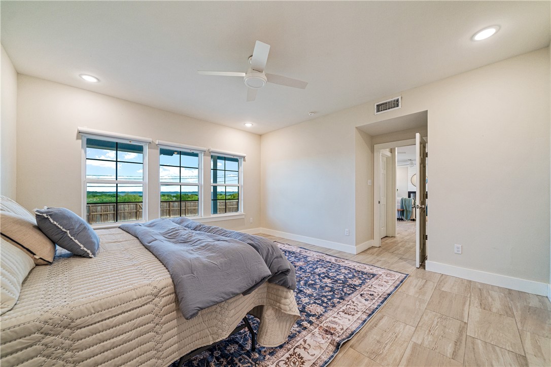 6081 Ennis Joslin Corpus Christi TX 78412