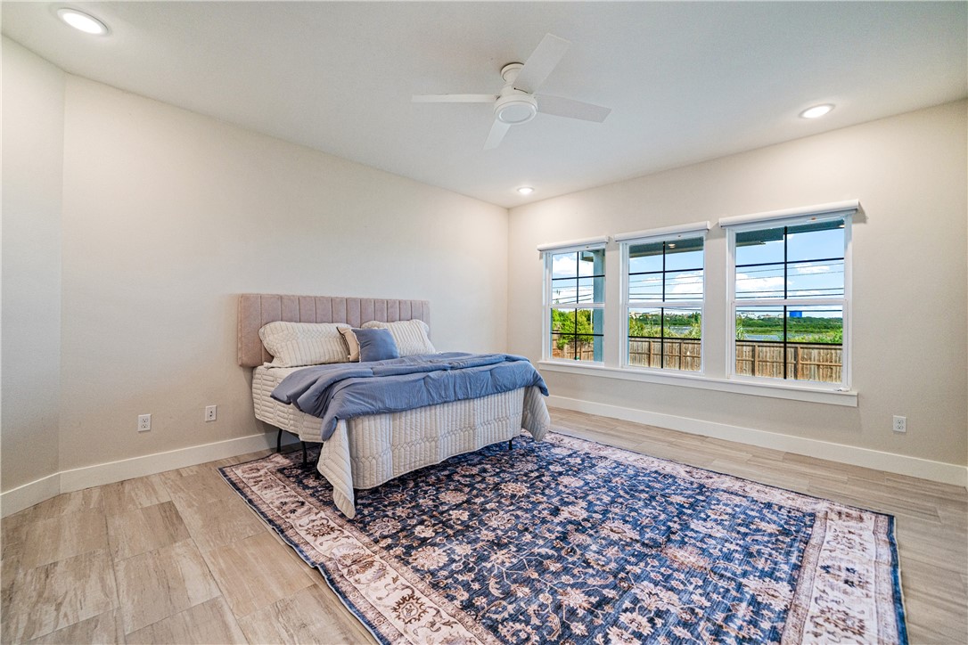 6081 Ennis Joslin Corpus Christi TX 78412