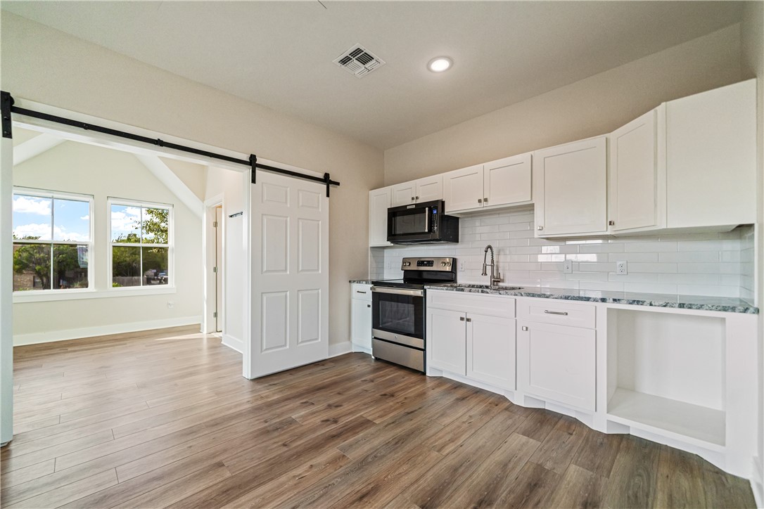 6081 Ennis Joslin Corpus Christi TX 78412