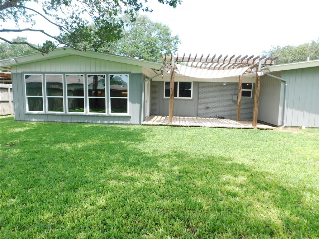 613 Driftwood Place Corpus Christi TX 78411