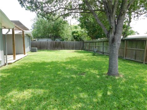 613 Driftwood Place Corpus Christi TX 78411