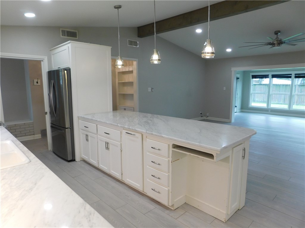 613 Driftwood Place Corpus Christi TX 78411