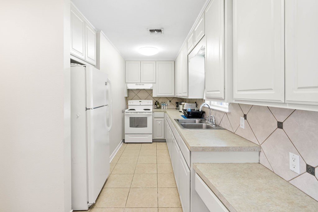 1931 N Fulton Beach Road Rockport TX 78382