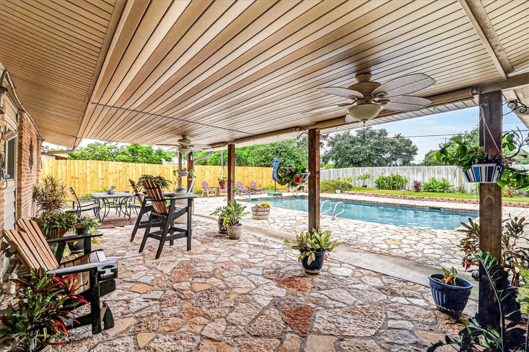 946 Carmel Parkway Corpus Christi TX 78411