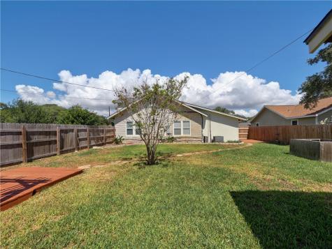 442 W Yoakum Avenue Aransas Pass TX 78336