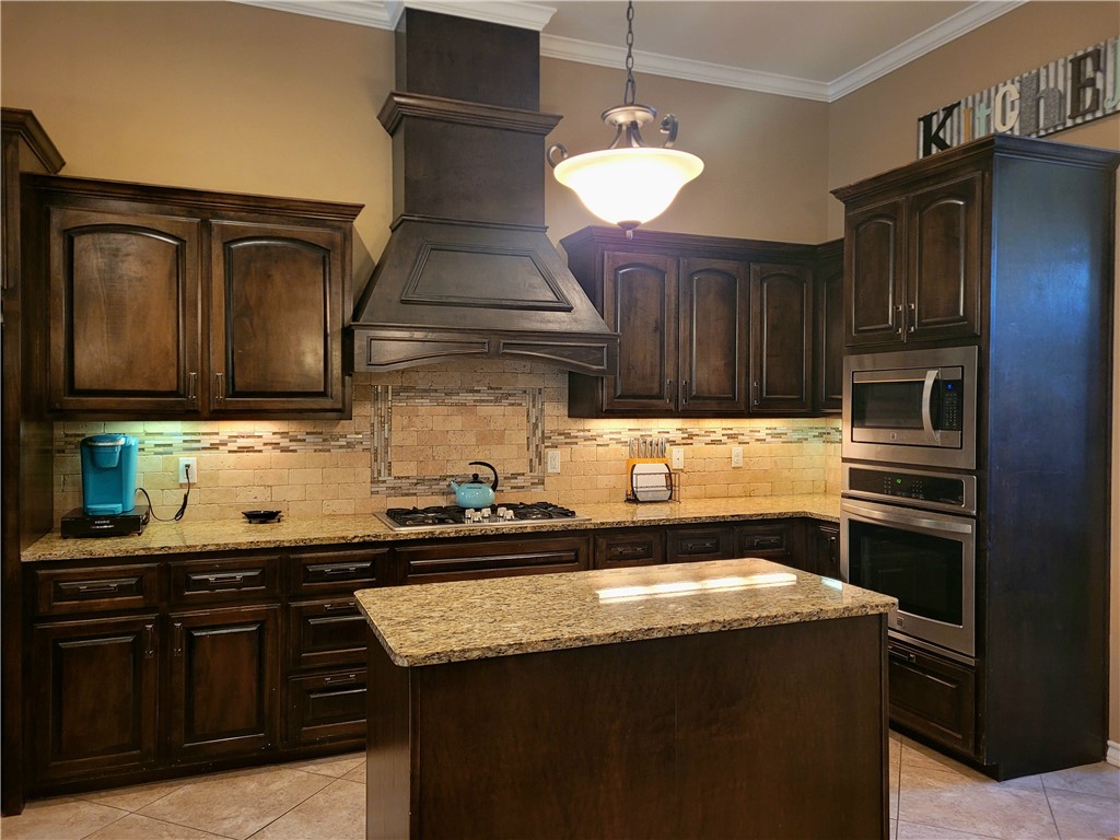 7505 S Lake Drive Corpus Christi TX 78414