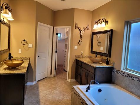 7505 S Lake Drive Corpus Christi TX 78414
