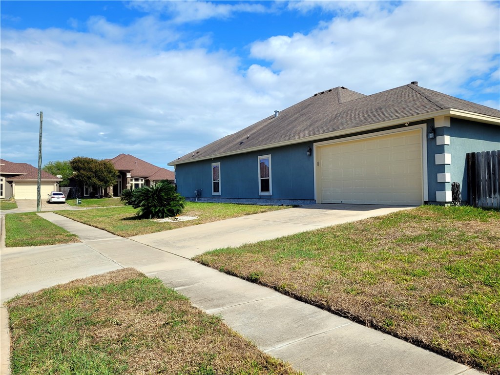 7505 S Lake Drive Corpus Christi TX 78414