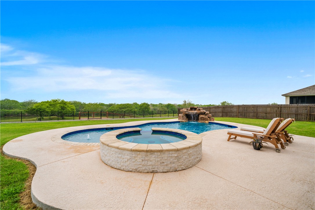 4041 Ranch Lake Drive Corpus Christi TX 78413