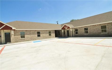 724 W Kleberg Avenue Kingsville TX 78363
