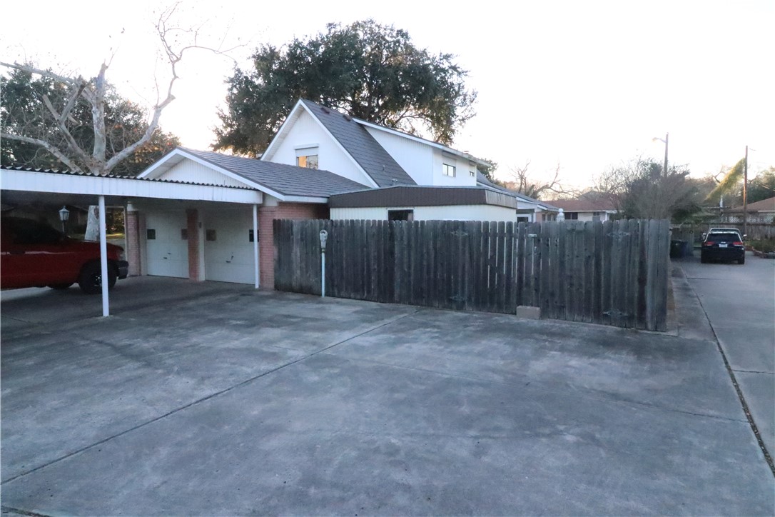 10902 Birdwood Lane Corpus Christi TX 78410