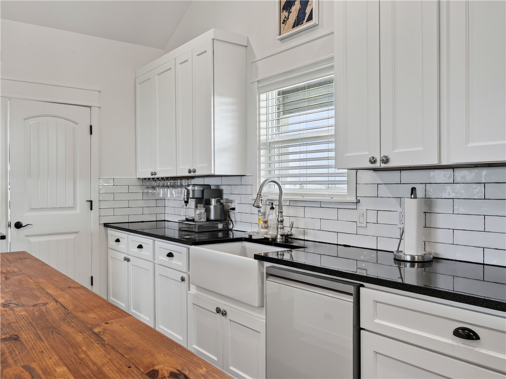 1504 Cape Velero Drive Rockport TX 78382
