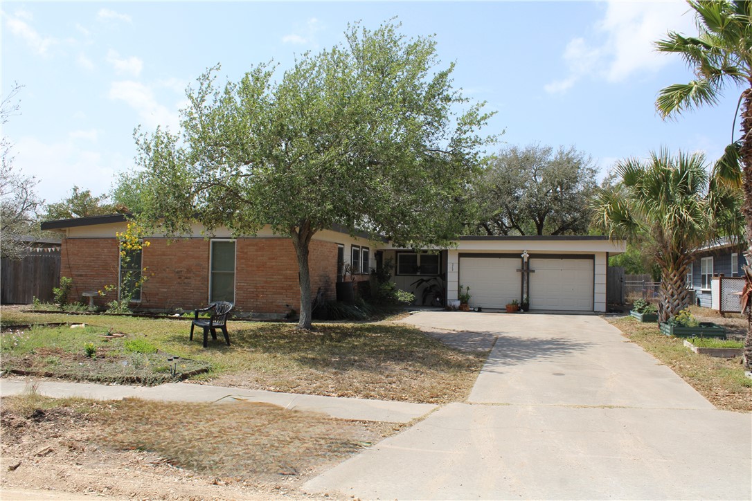 717 Santa Barbara Drive Kingsville TX 78363