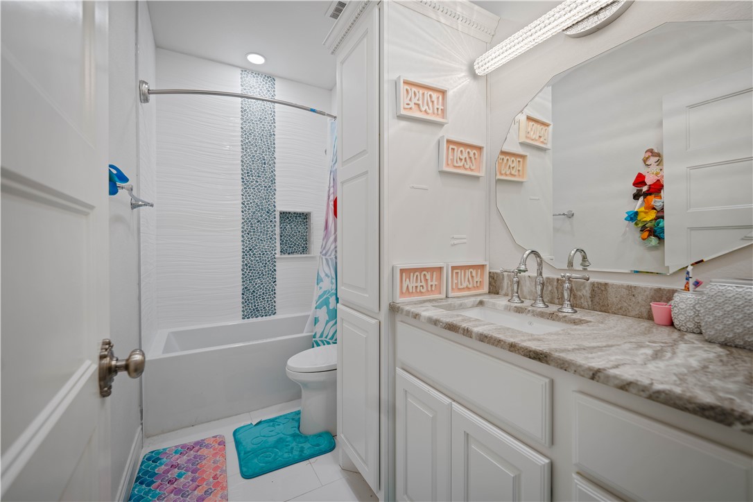 741 County Road 159 Kenedy TX 78119