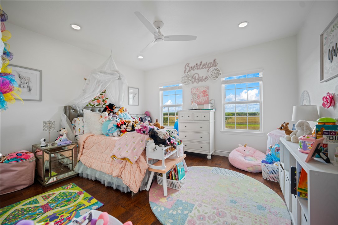 741 County Road 159 Kenedy TX 78119