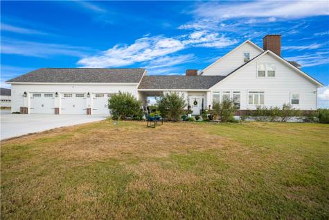 741 County Road 159 Kenedy TX 78119