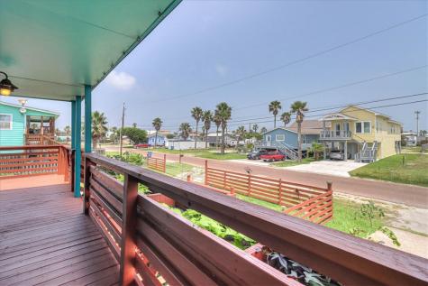 132 S Gulf Street Port Aransas TX 78373