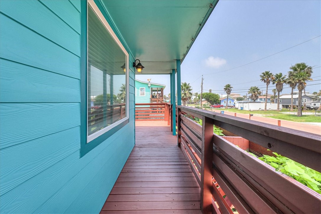 132 S Gulf Street Port Aransas TX 78373