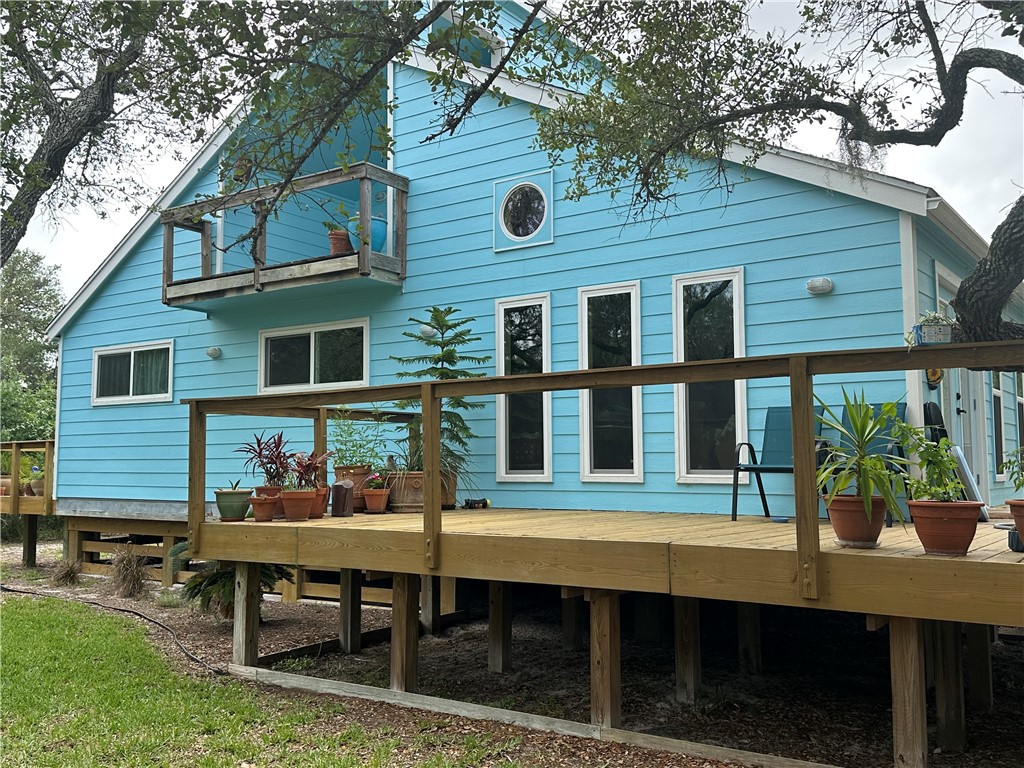 24 Twelfth St. (Lamar) Rockport TX 78382