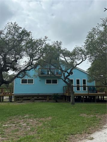 24 Twelfth St. (Lamar) Rockport TX 78382