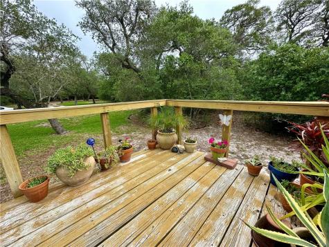 24 Twelfth St. (Lamar) Rockport TX 78382