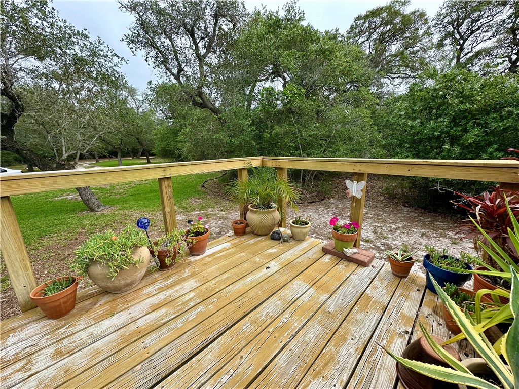 24 Twelfth St. (Lamar) Rockport TX 78382
