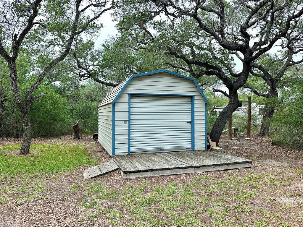 24 Twelfth St. (Lamar) Rockport TX 78382