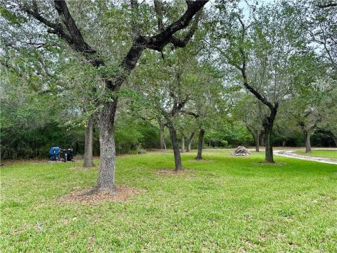 24 Twelfth St. (Lamar) Rockport TX 78382