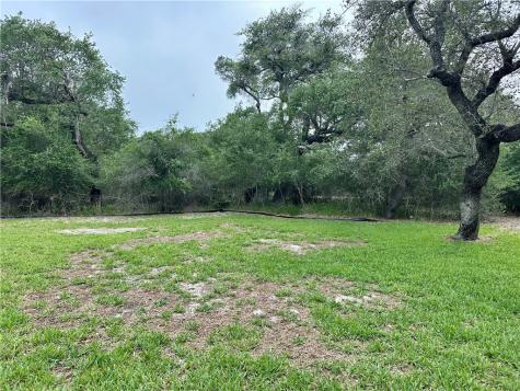 24 Twelfth St. (Lamar) Rockport TX 78382