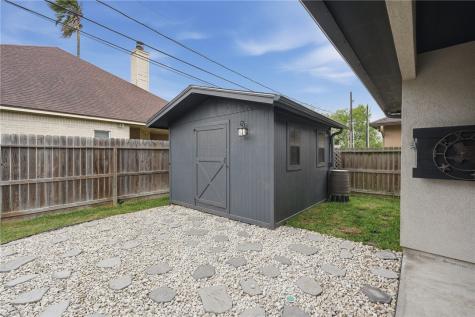 19 Willow Bend St. Street Corpus Christi TX 78413