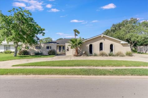 5241 Saint Andrews Drive Corpus Christi TX 78413