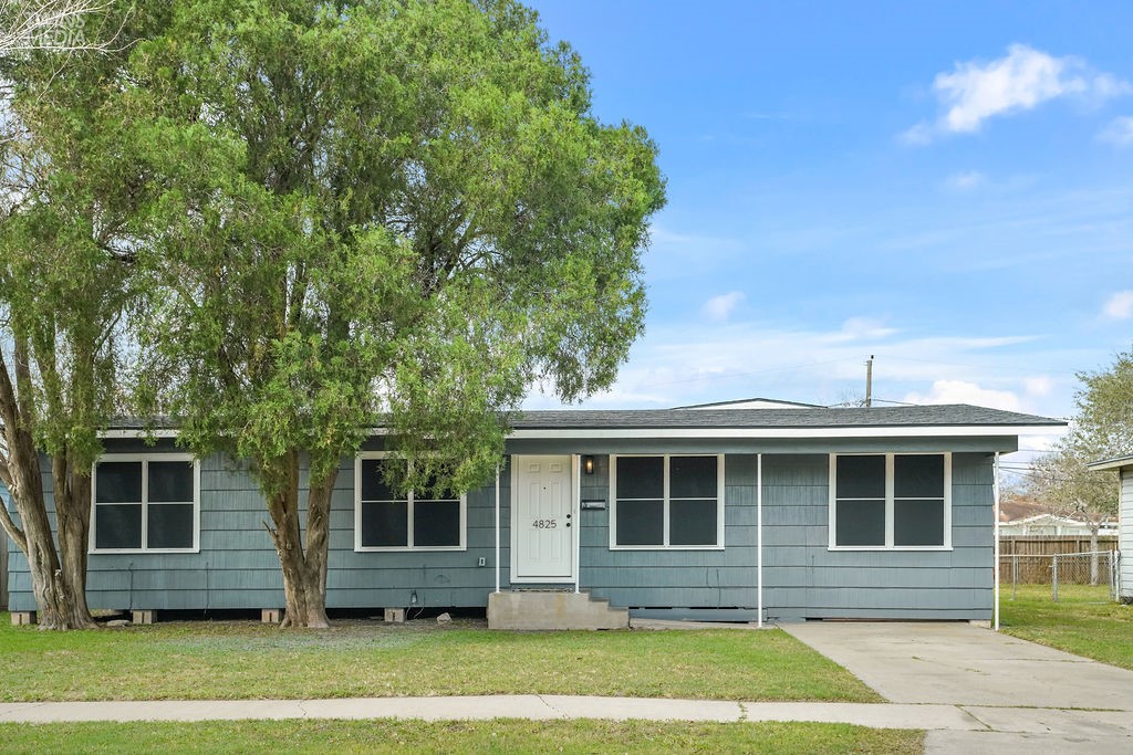 4825 Alice Street Corpus Christi TX 78411