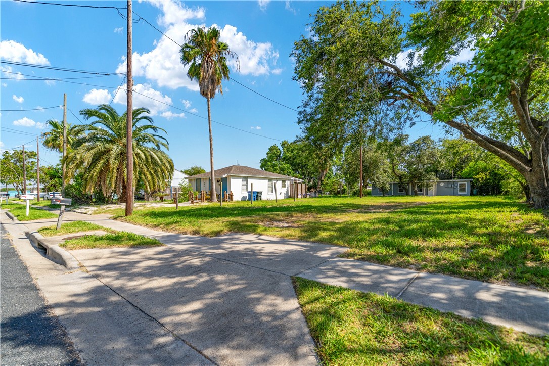 438 Scotland Drive Corpus Christi TX 78418