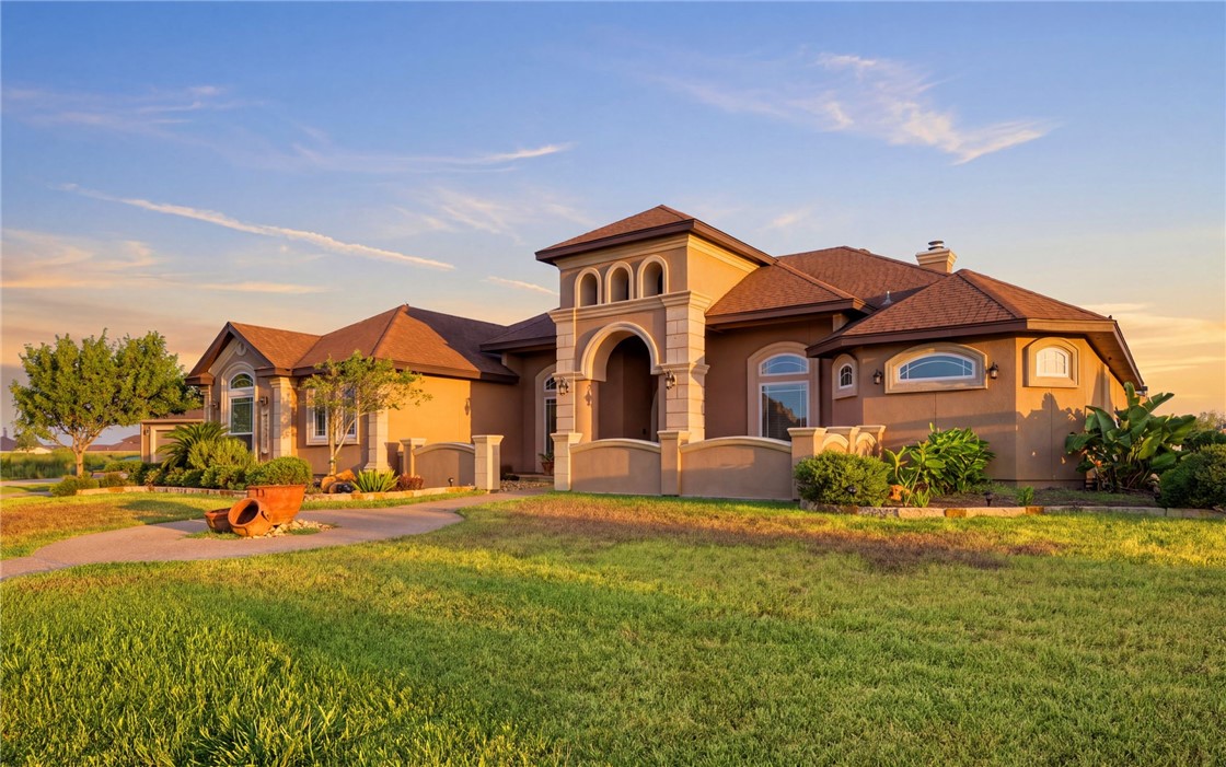 8401 Lago Vista Drive Corpus Christi TX 78414