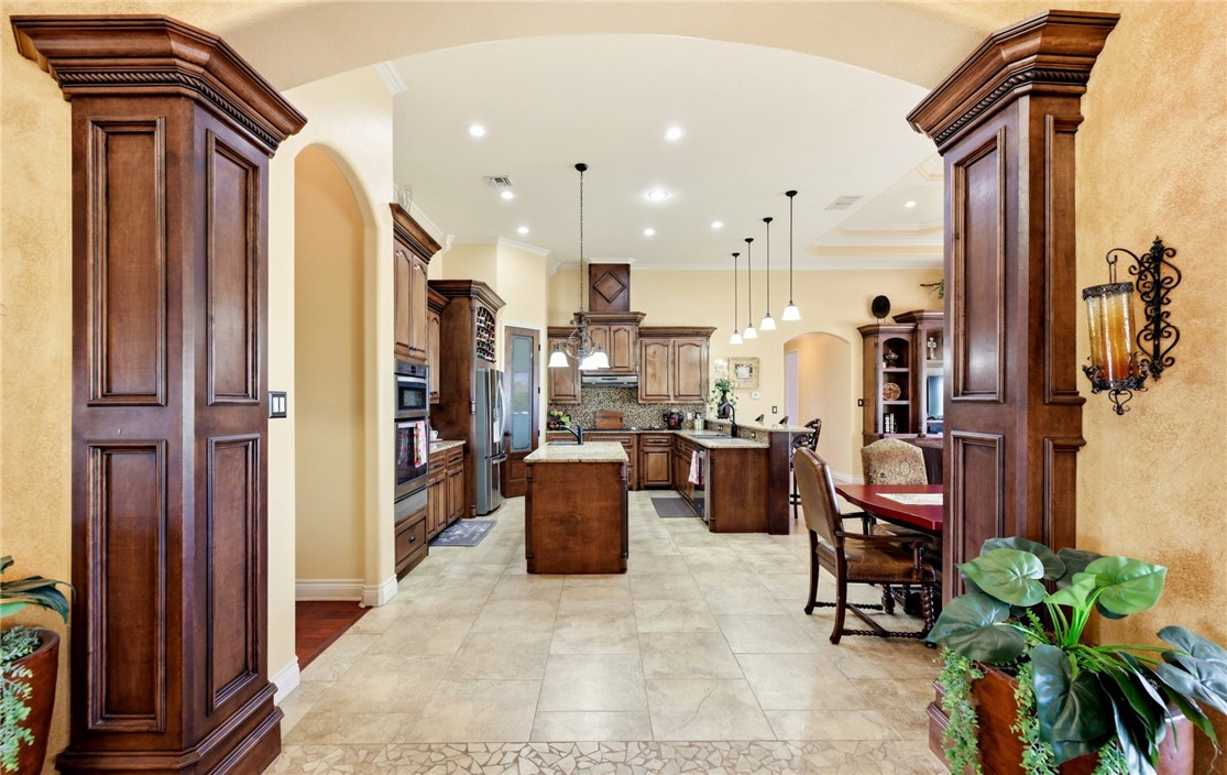8401 Lago Vista Drive Corpus Christi TX 78414