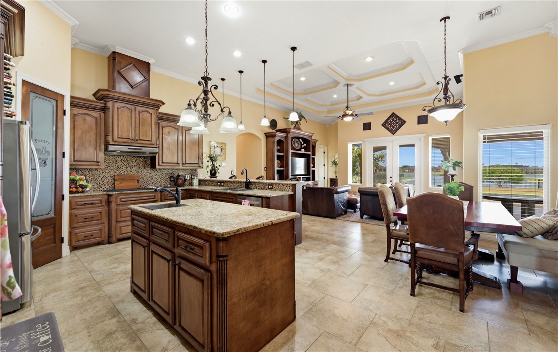 8401 Lago Vista Drive Corpus Christi TX 78414