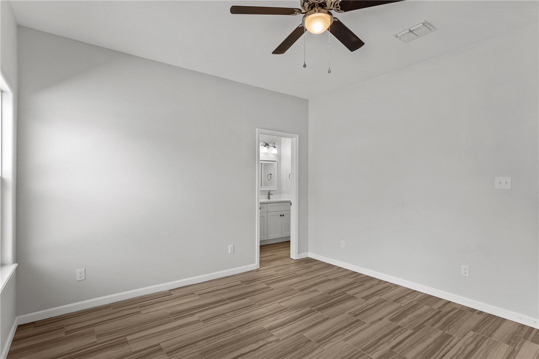 930 Redwood Avenue Rockport TX 78382