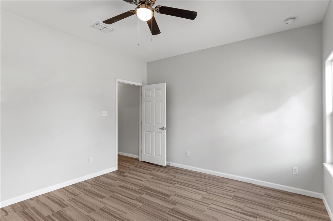 930 Redwood Avenue Rockport TX 78382