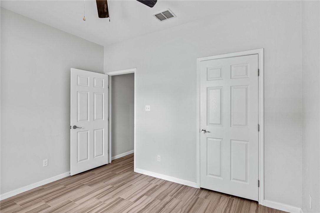930 Redwood Avenue Rockport TX 78382