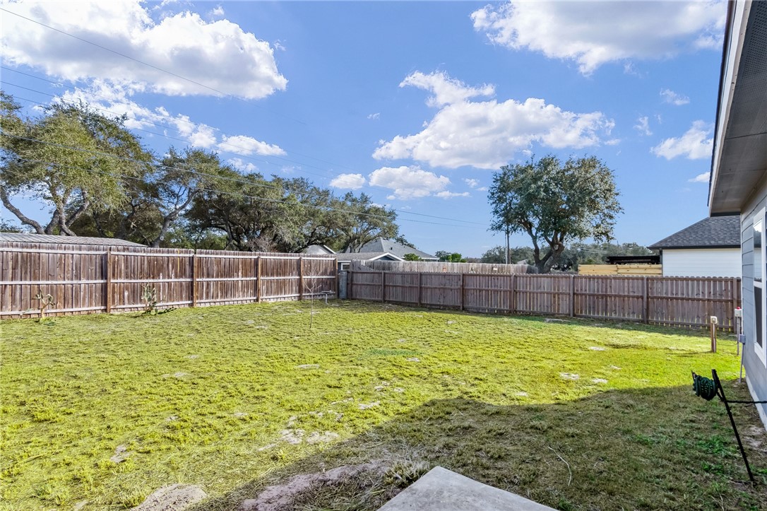 930 Redwood Avenue Rockport TX 78382