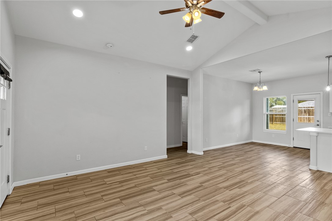 930 Redwood Avenue Rockport TX 78382