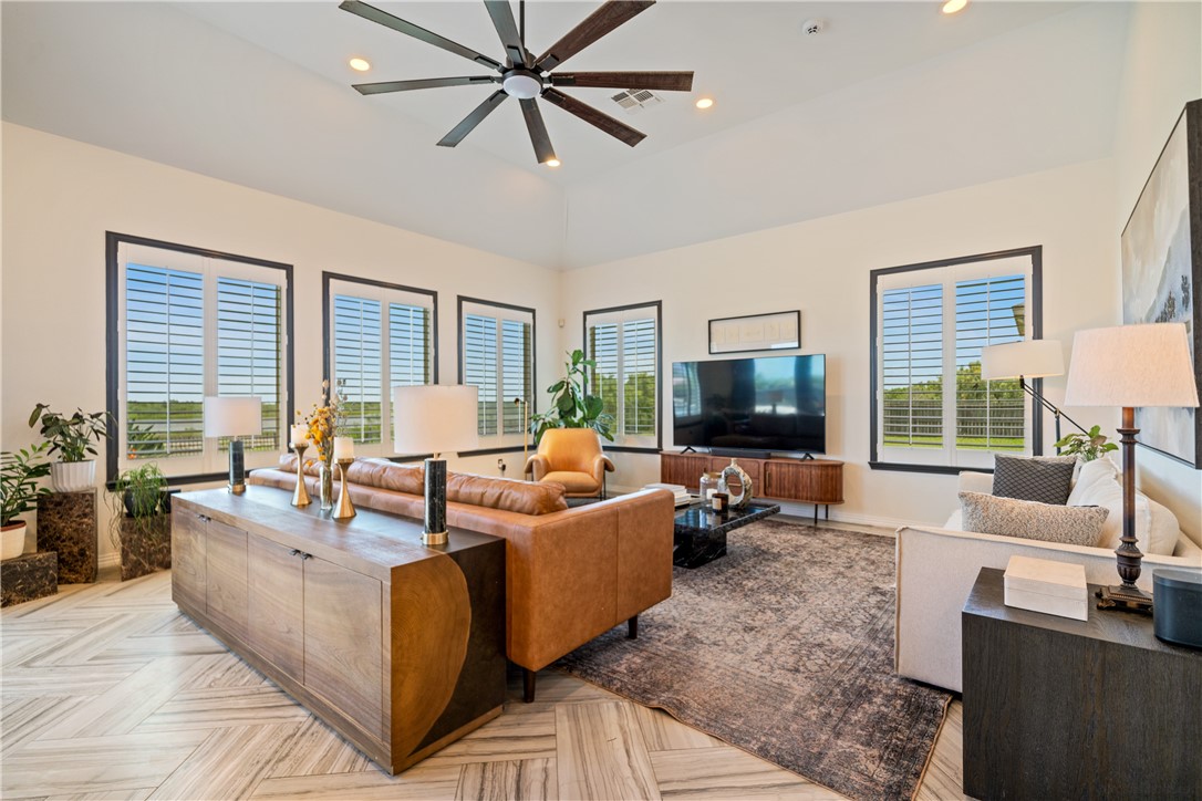 6305 Legacy Corpus Christi TX 78414