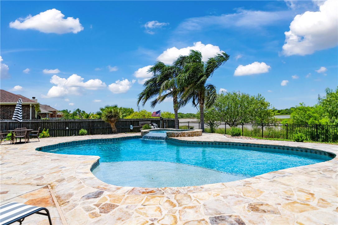 6305 Legacy Corpus Christi TX 78414