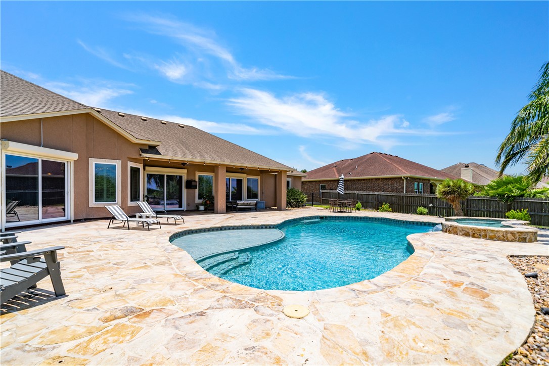 6305 Legacy Corpus Christi TX 78414